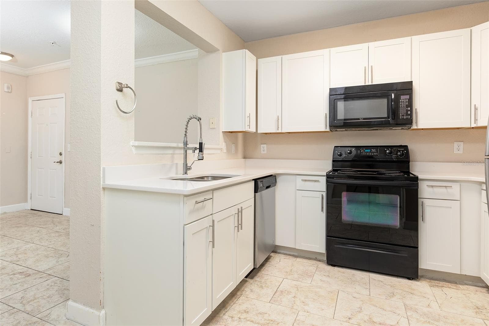 Kitchen - 206 E SOUTH ST #4007, ORLANDO