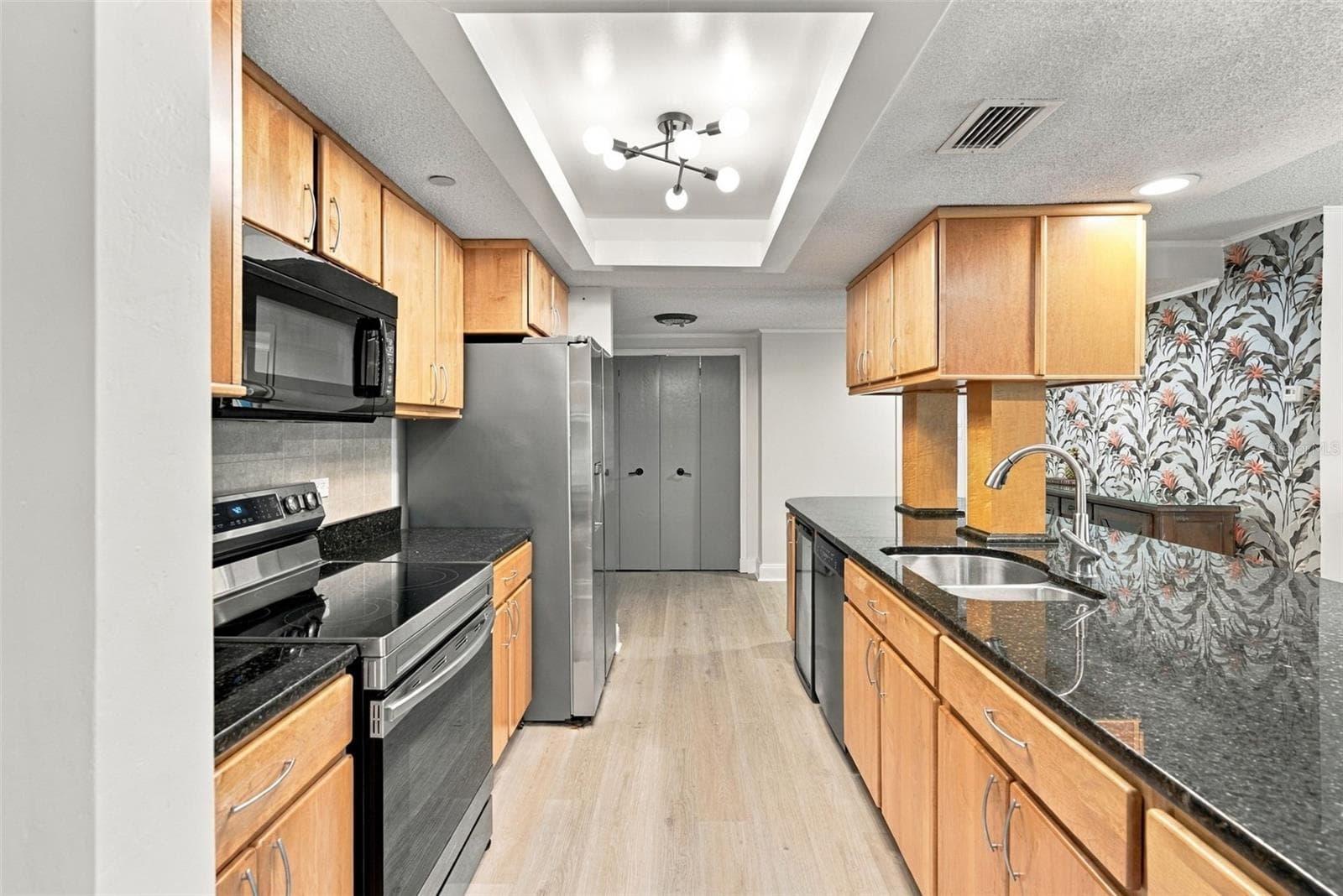 Condominium at 36750 US HIGHWAY 19 N #3131, PALM HARBOR, photo 14 of 73