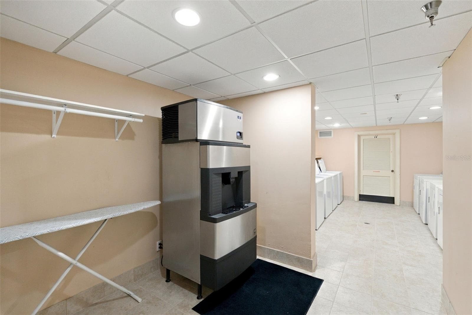 Condominium at 36750 US HIGHWAY 19 N #3131, PALM HARBOR, photo 43 of 73