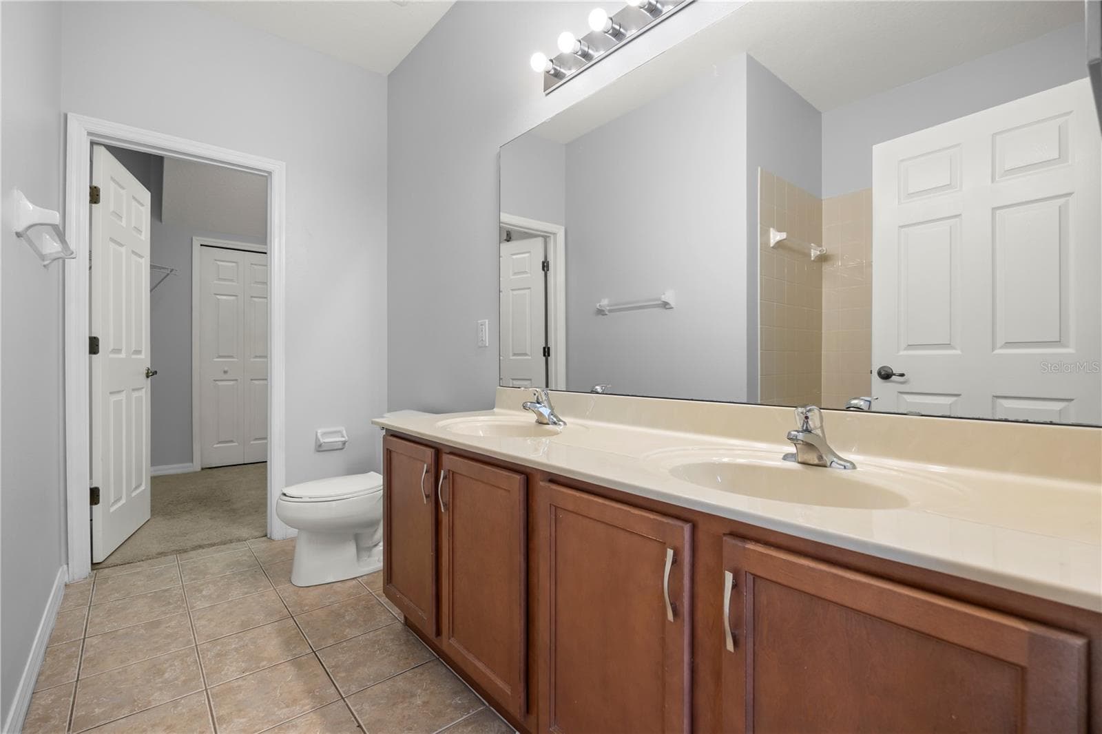 Townhouse at 11757 FITZGERALD BUTLER RD, ORLANDO, photo 17 of 37