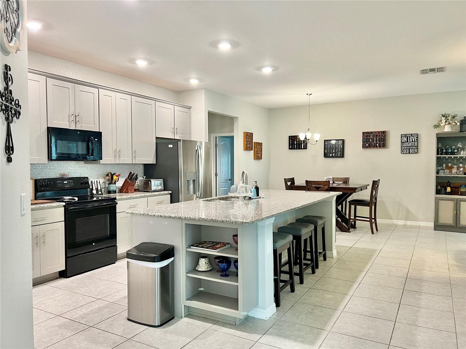 Single Family Residence at 25864 AYSEN DR, PUNTA GORDA, photo 3 of 28