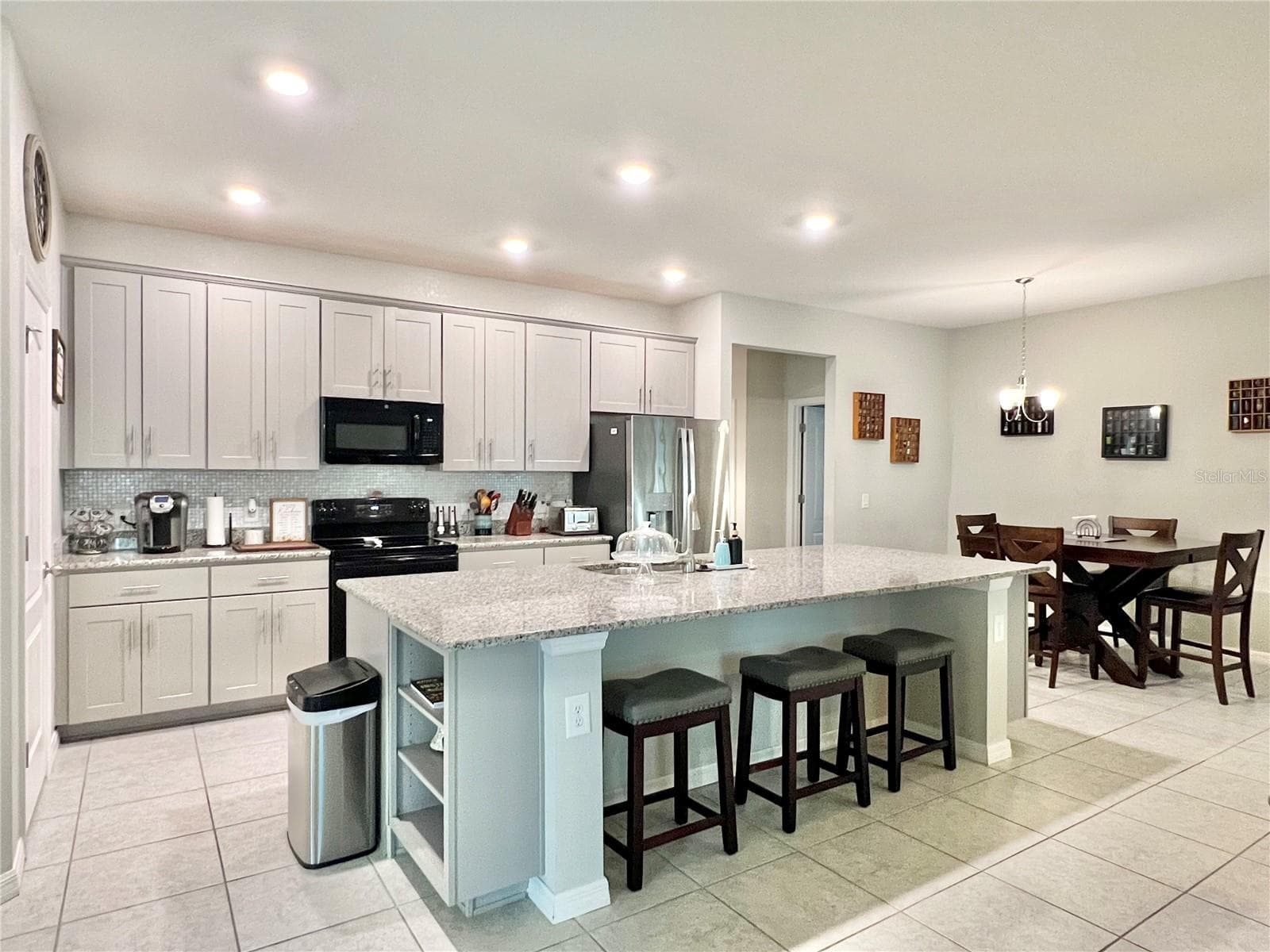 Single Family Residence at 25864 AYSEN DR, PUNTA GORDA, photo 4 of 28