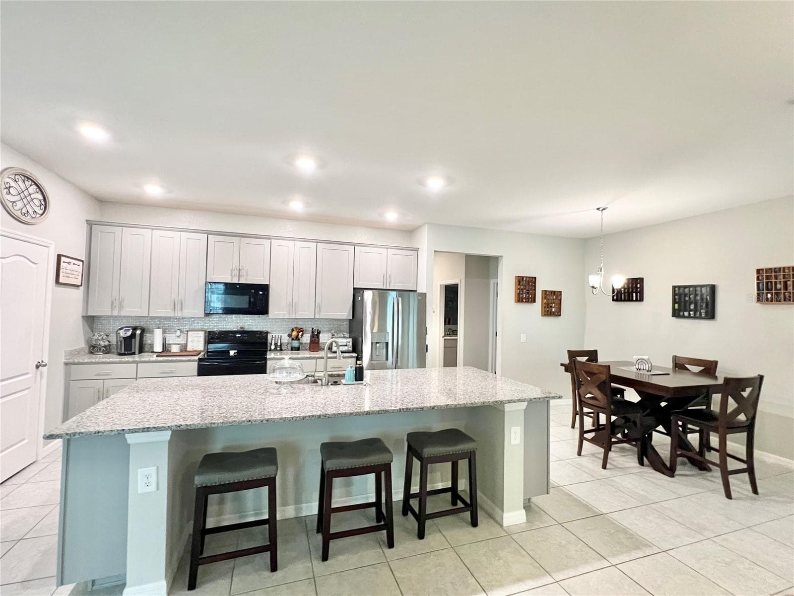 Single Family Residence at 25864 AYSEN DR, PUNTA GORDA, photo 8 of 28
