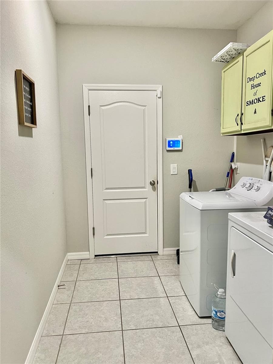 Single Family Residence at 25864 AYSEN DR, PUNTA GORDA, photo 21 of 28