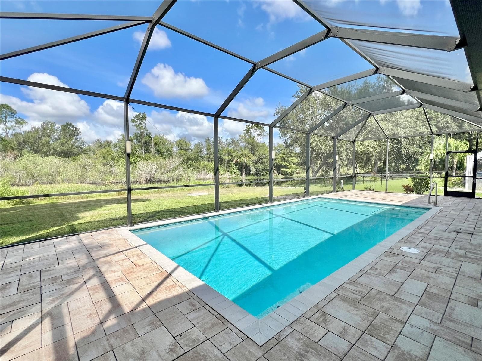 Single Family Residence at 25864 AYSEN DR, PUNTA GORDA, photo 22 of 28