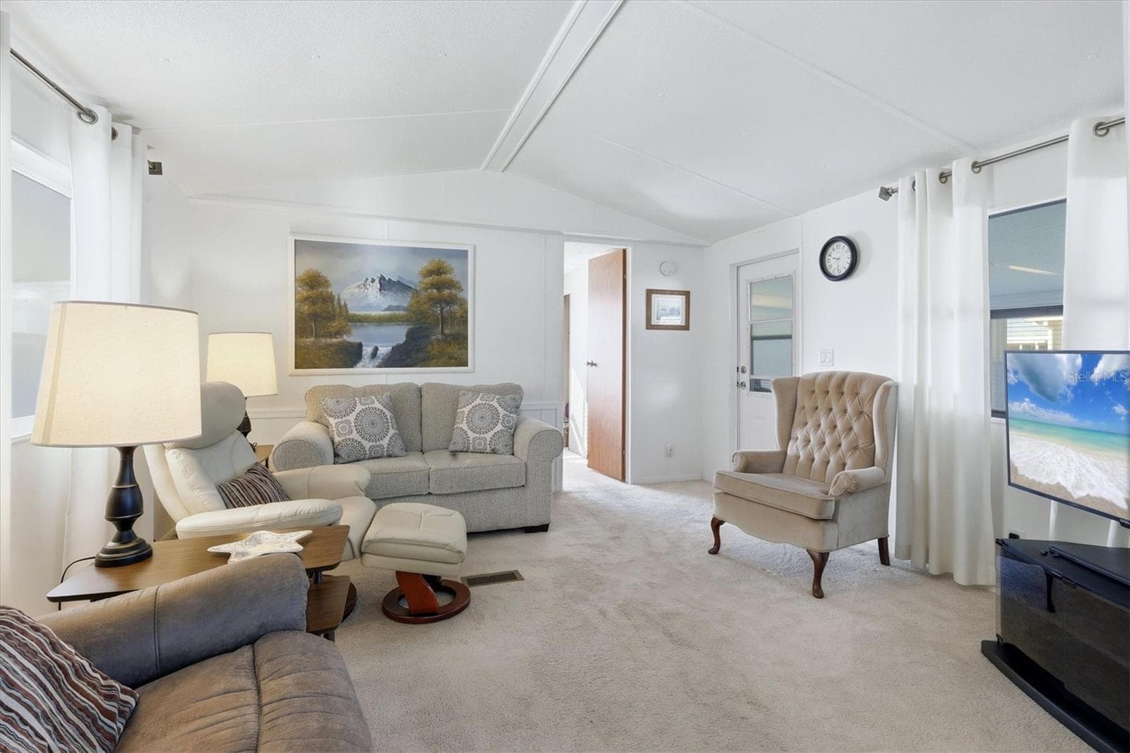 Living Room - 4320 13TH ST E, ELLENTON