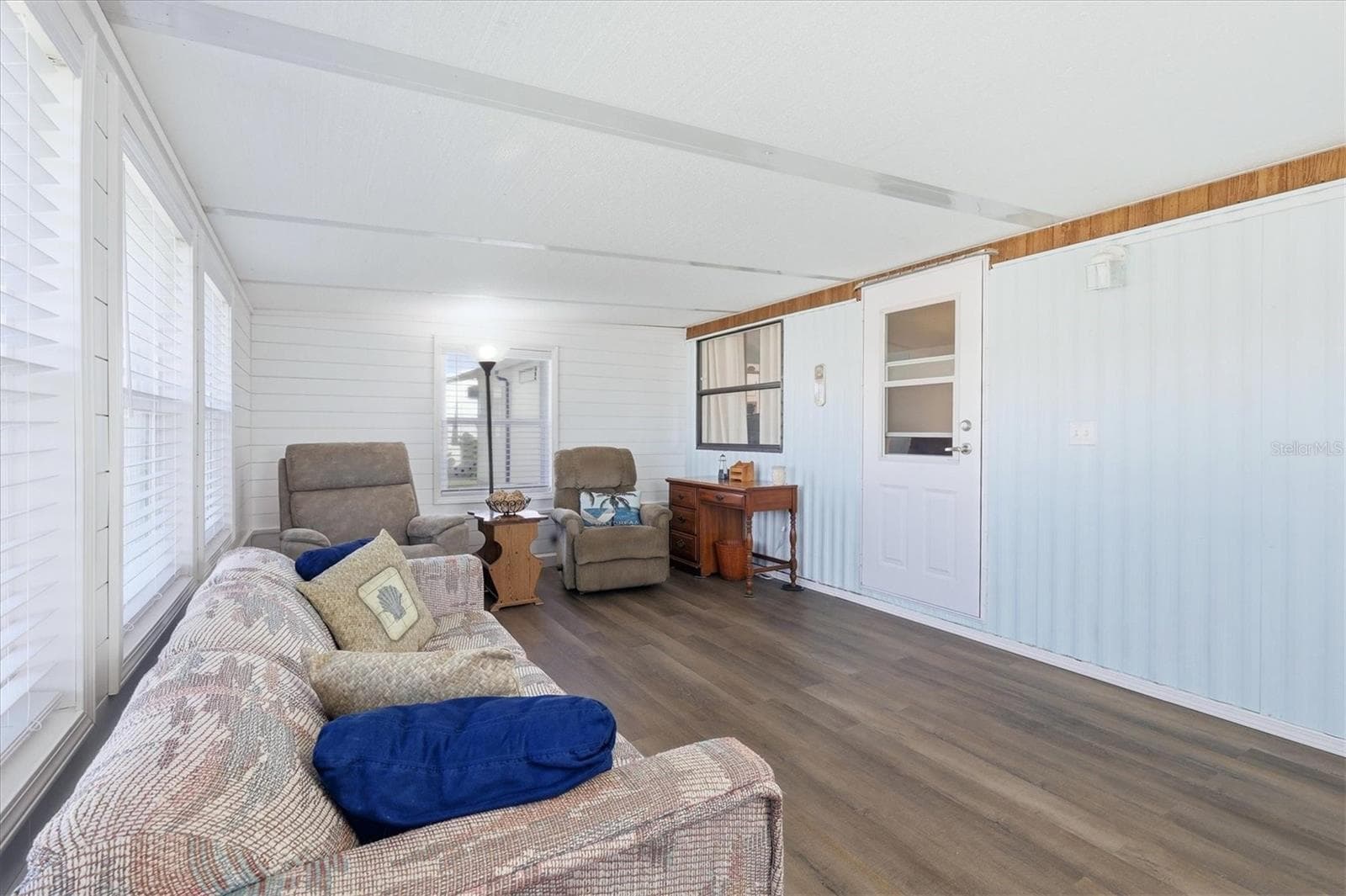 Florida Room - 4320 13TH ST E, ELLENTON