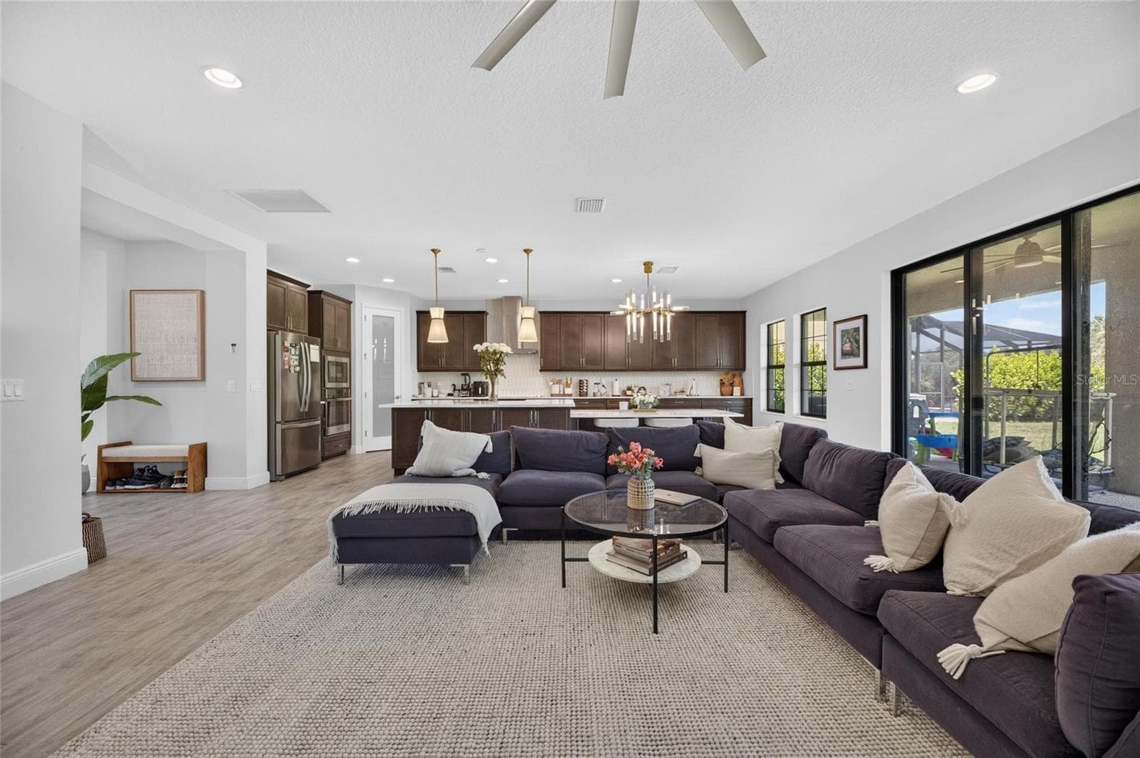 Single Family Residence at 9125 WARM SPRINGS CIR, PARRISH, photo 17 of 76