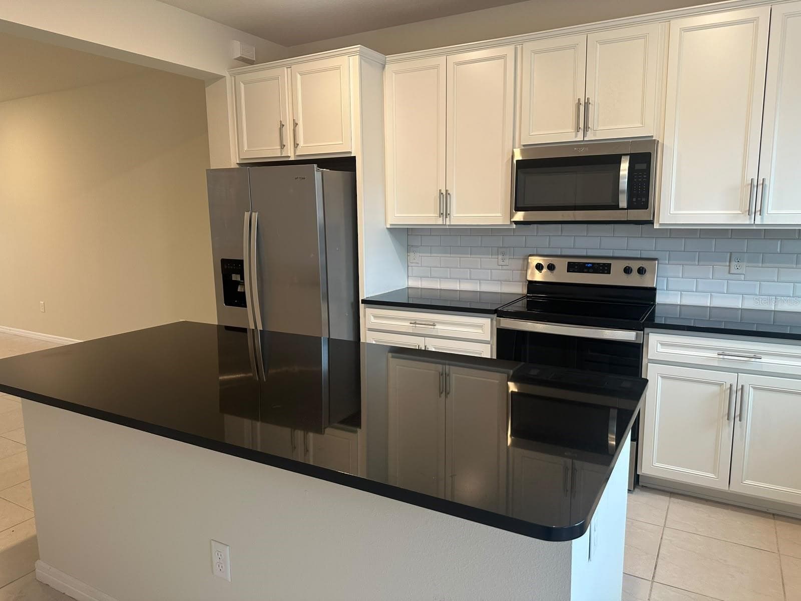 Townhouse at 14339 SAPELO BEACH DR, ORLANDO, photo 9 of 48
