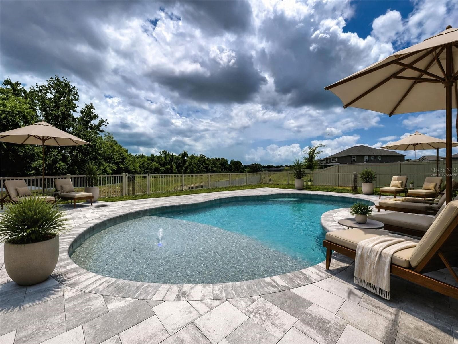 Virtually staged - 12093 NOUVEAU AVE, SPRING HILL