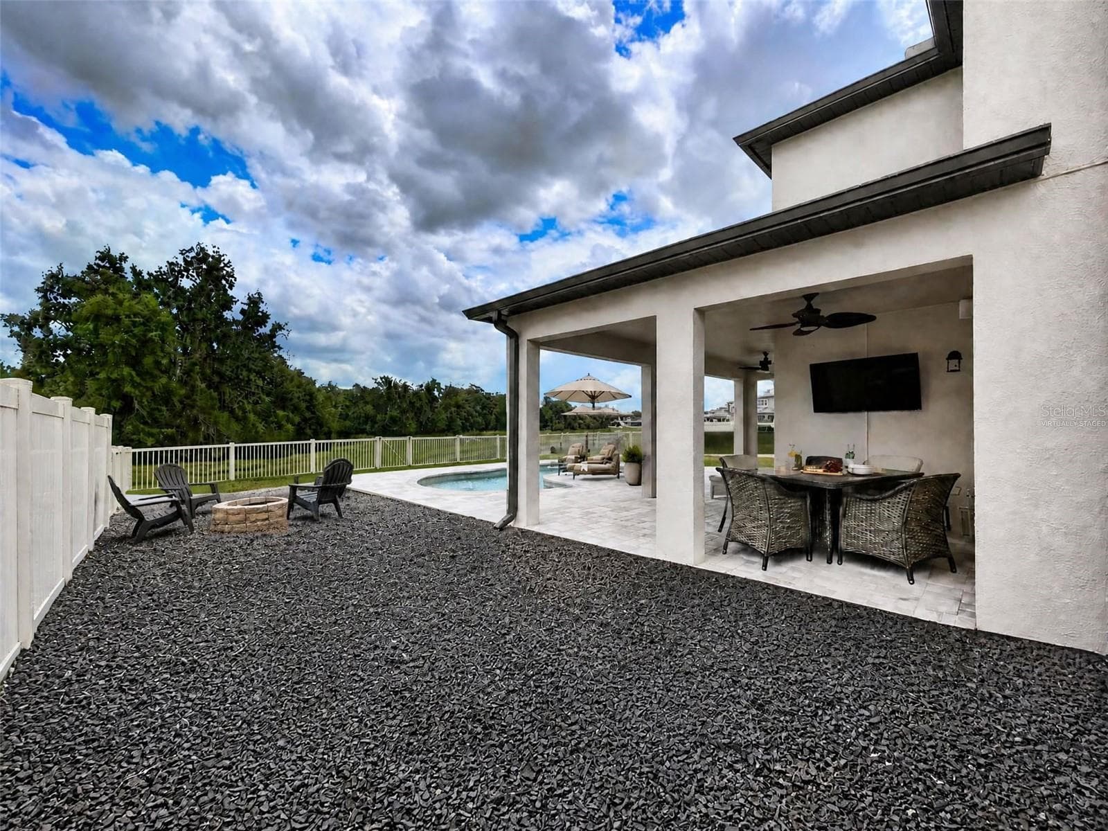 Virtually staged - 12093 NOUVEAU AVE, SPRING HILL