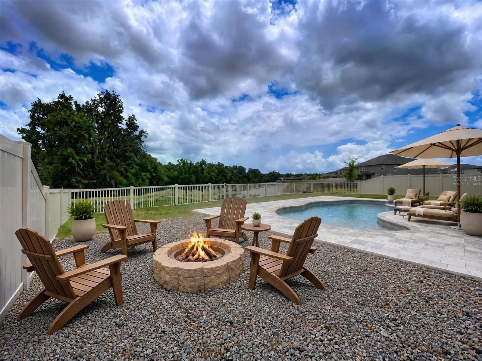 Virtually staged - 12093 NOUVEAU AVE, SPRING HILL