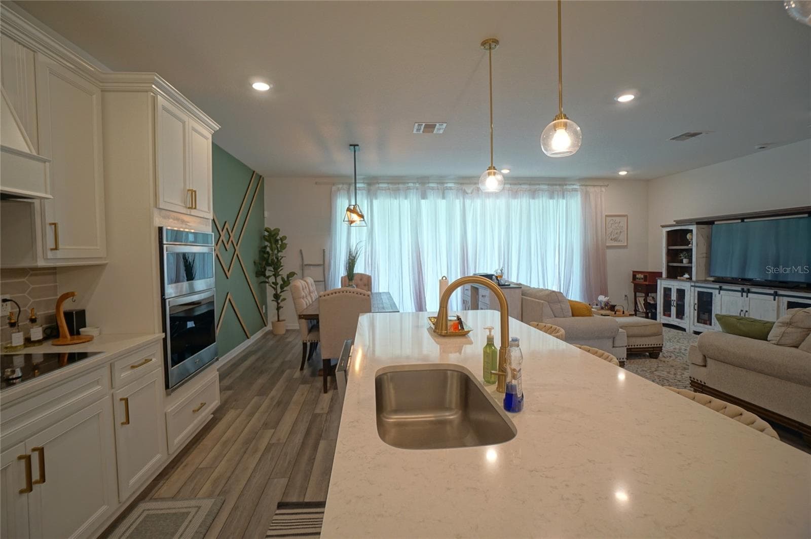 Single Family Residence at 12905 BROOKSIDE MOSS DR, RIVERVIEW, photo 4 of 24