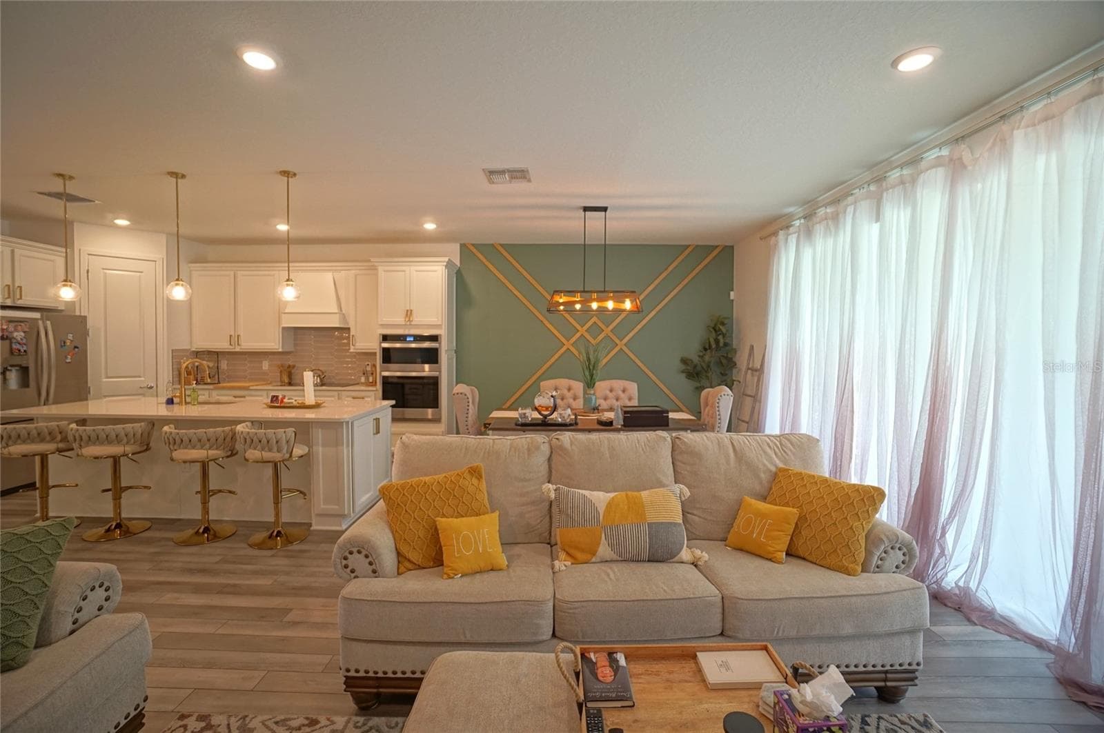 Single Family Residence at 12905 BROOKSIDE MOSS DR, RIVERVIEW, photo 9 of 24