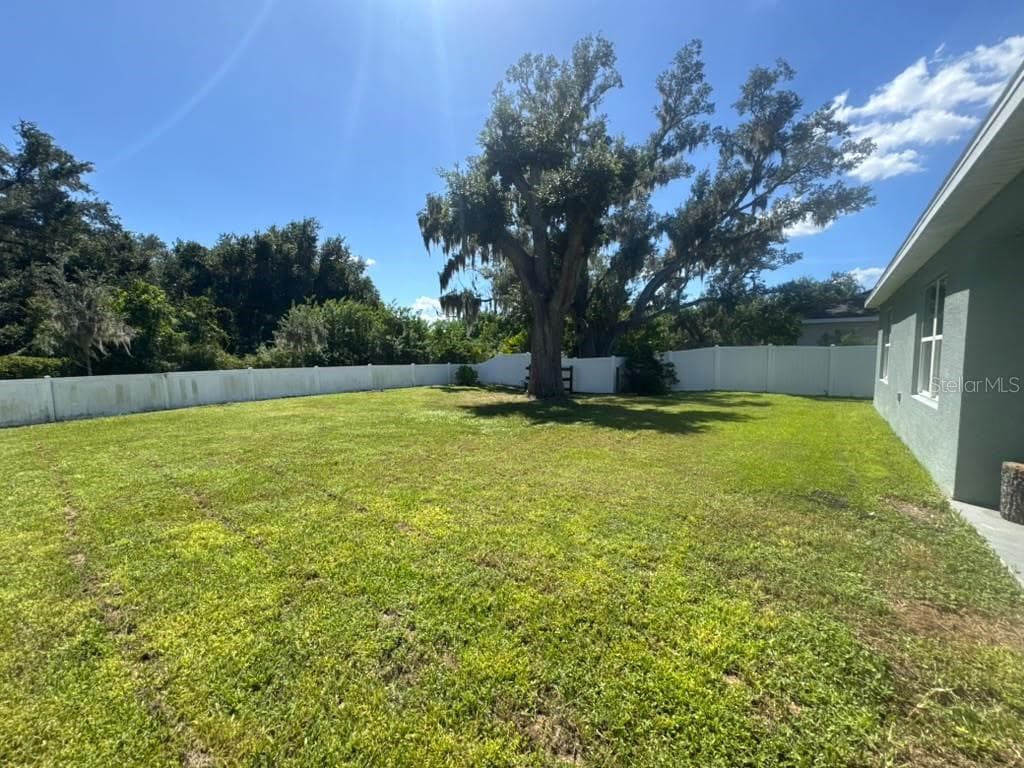 Single Family Residence at 7023 57TH TER E, PALMETTO, photo 50 of 57