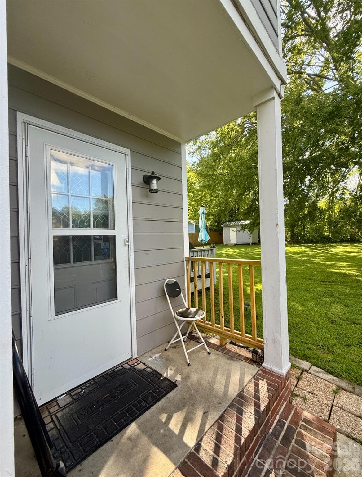 Single Family Residence at 10520 Queensmead Circle, Charlotte, photo 6 of 18