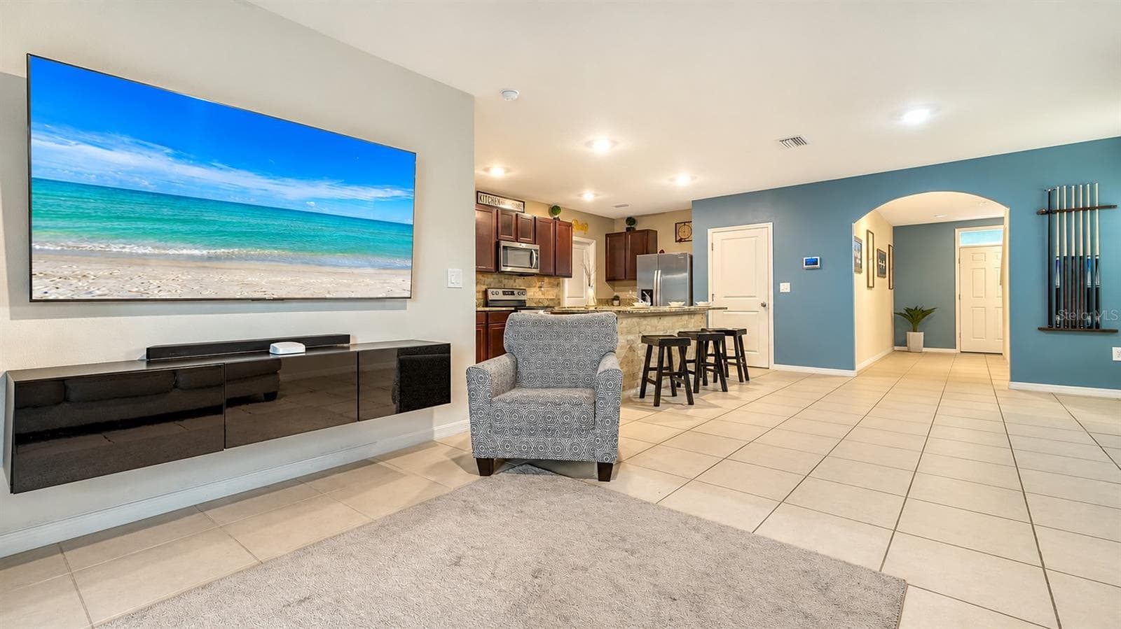 Single Family Residence at 3809 GOLDEN ORIOLE PKWY, SARASOTA, photo 9 of 48