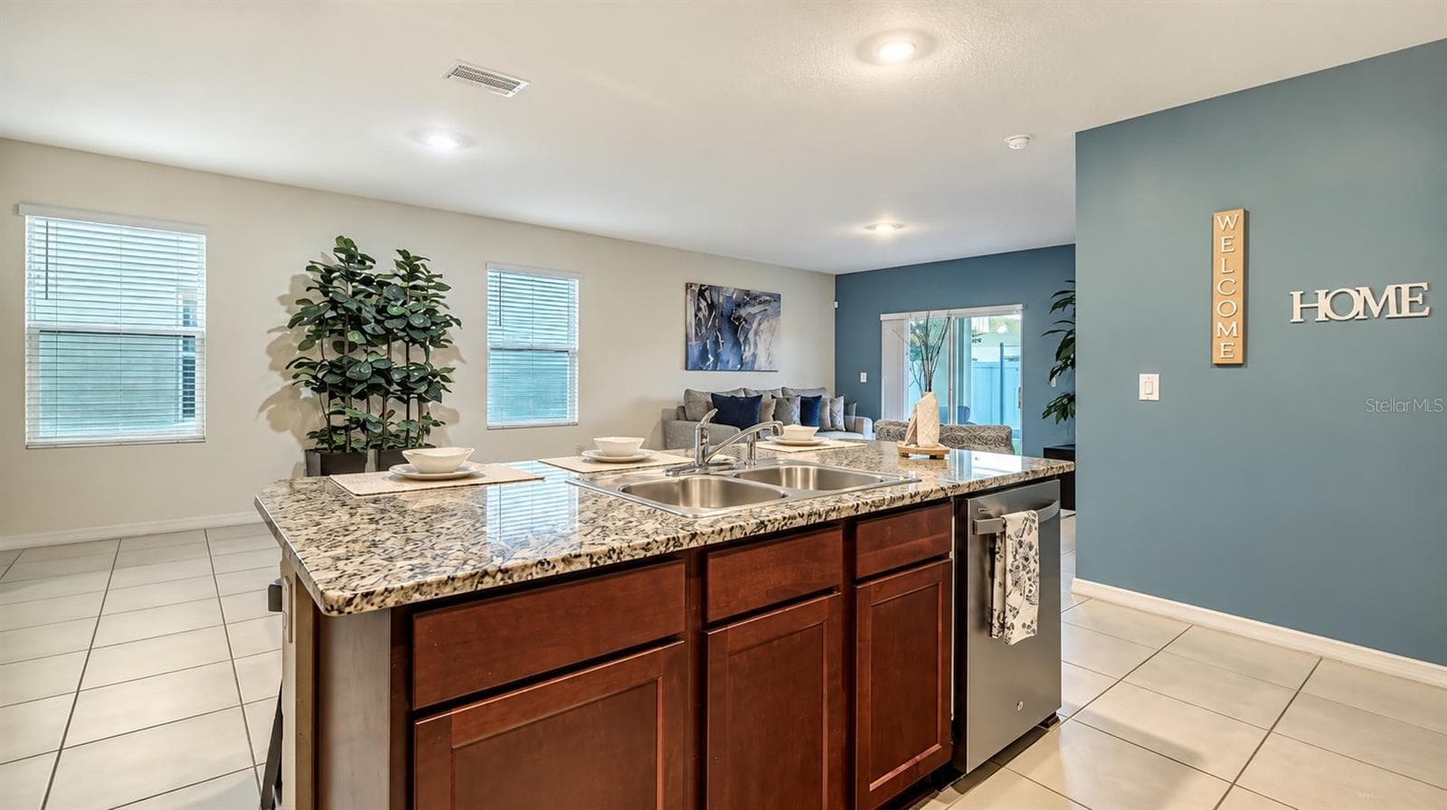 Single Family Residence at 3809 GOLDEN ORIOLE PKWY, SARASOTA, photo 15 of 48