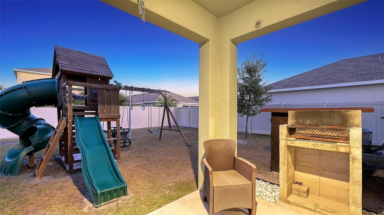 Single Family Residence at 3809 GOLDEN ORIOLE PKWY, SARASOTA, photo 21 of 48