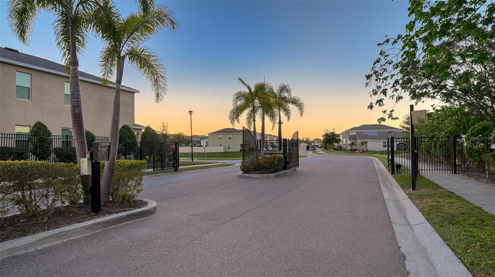 Single Family Residence at 3809 GOLDEN ORIOLE PKWY, SARASOTA, photo 40 of 48
