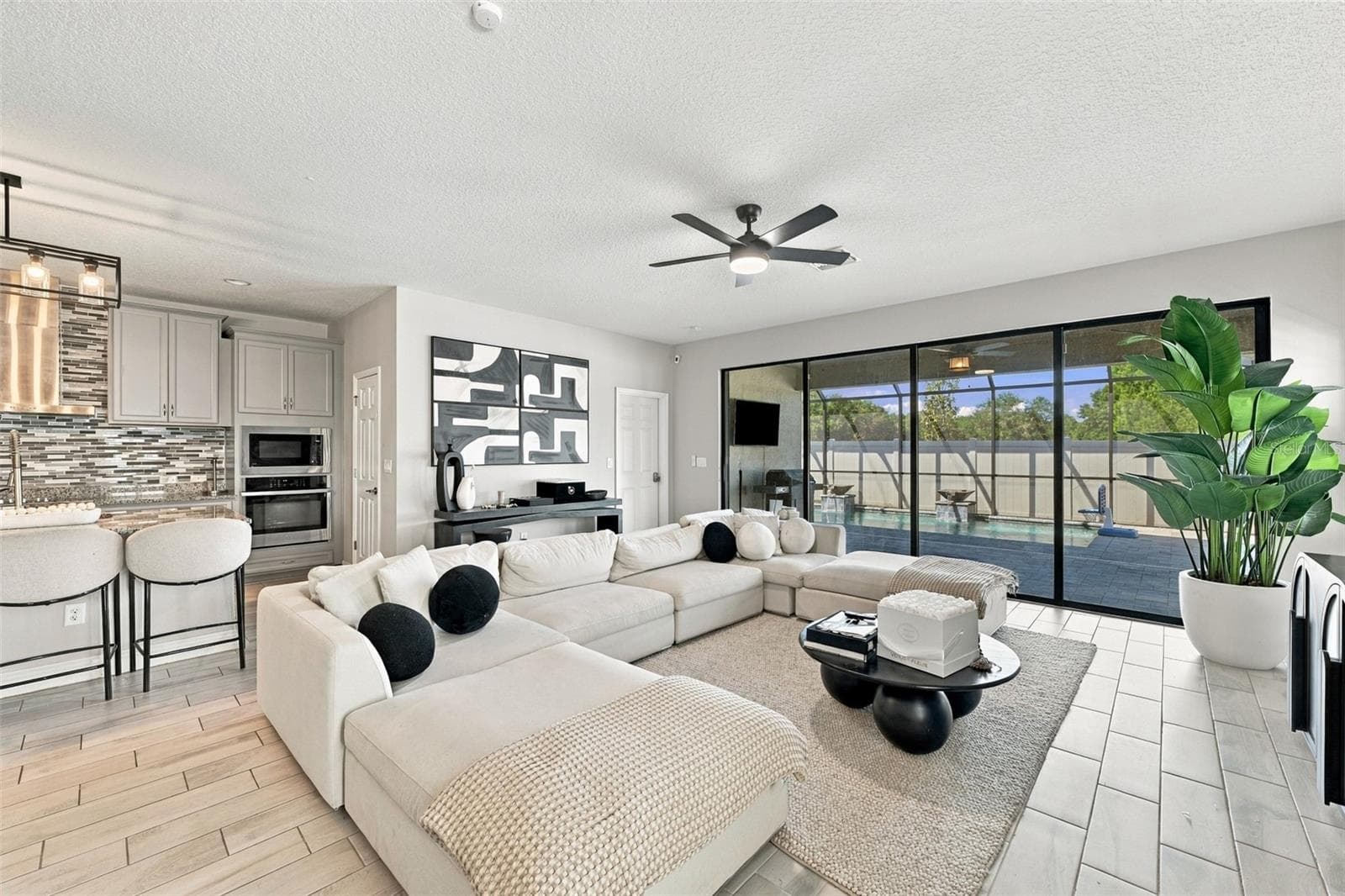 Single Family Residence at 13133 MONACH ISLES DR, RIVERVIEW, photo 12 of 19