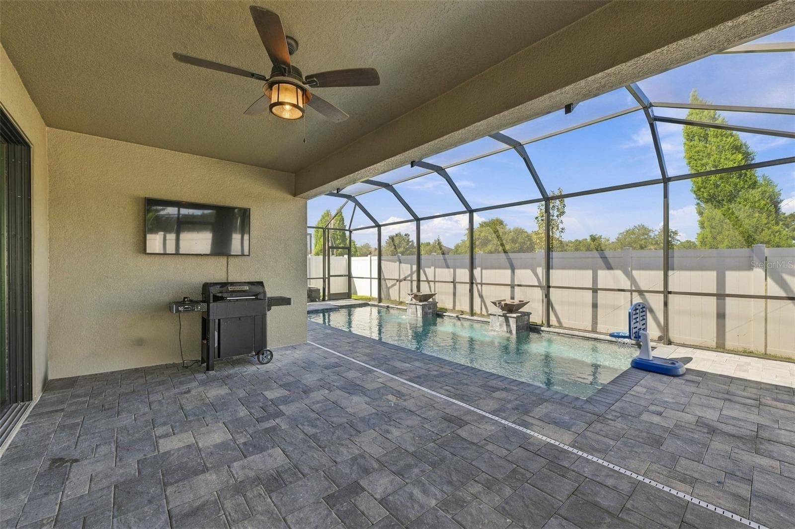 Single Family Residence at 13133 MONACH ISLES DR, RIVERVIEW, photo 15 of 19