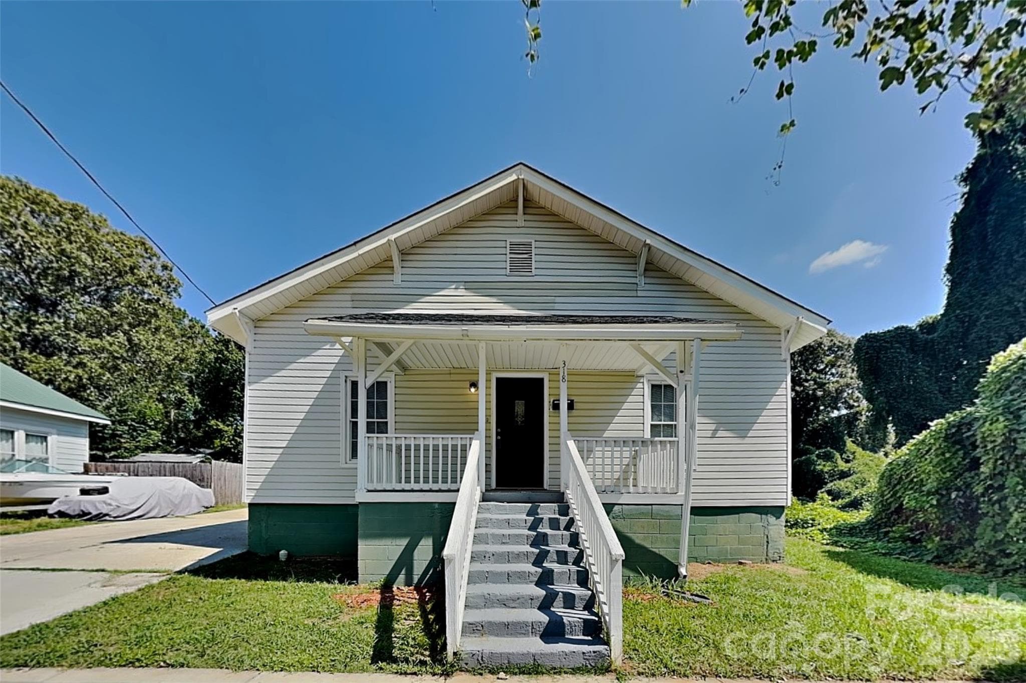 318 Bruce Avenue