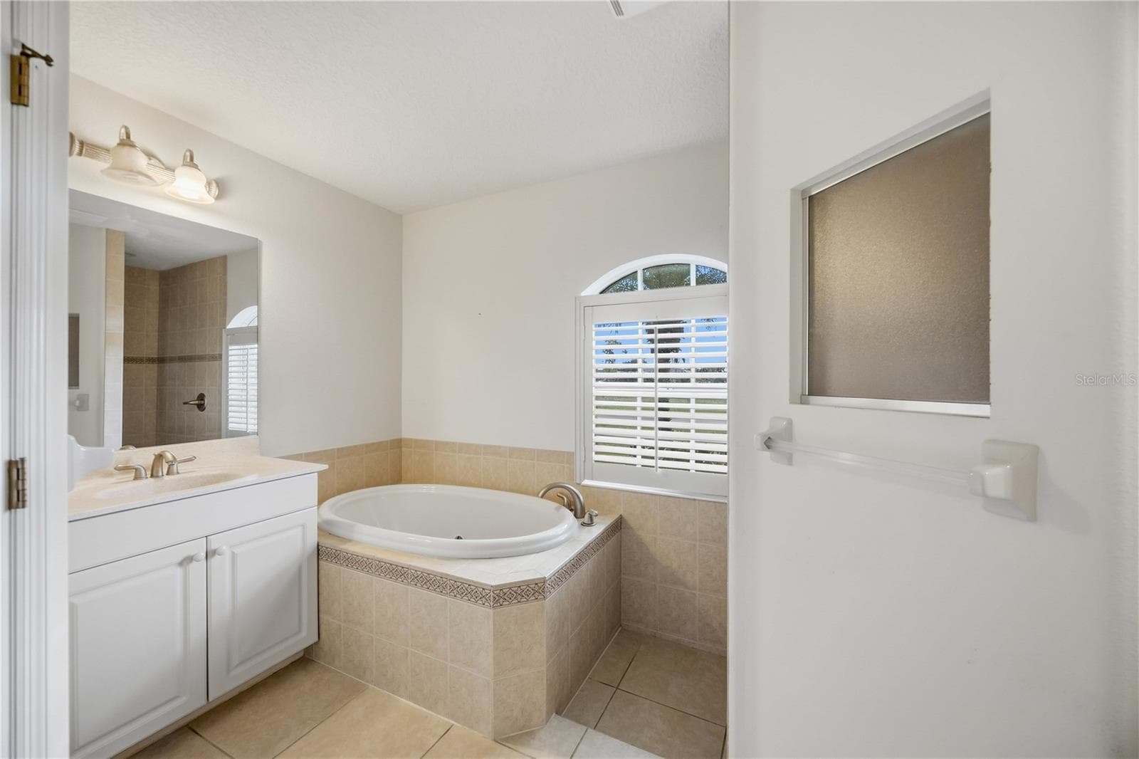 Single Family Residence at 244 FAIRWAY RD, ROTONDA WEST, photo 18 of 52