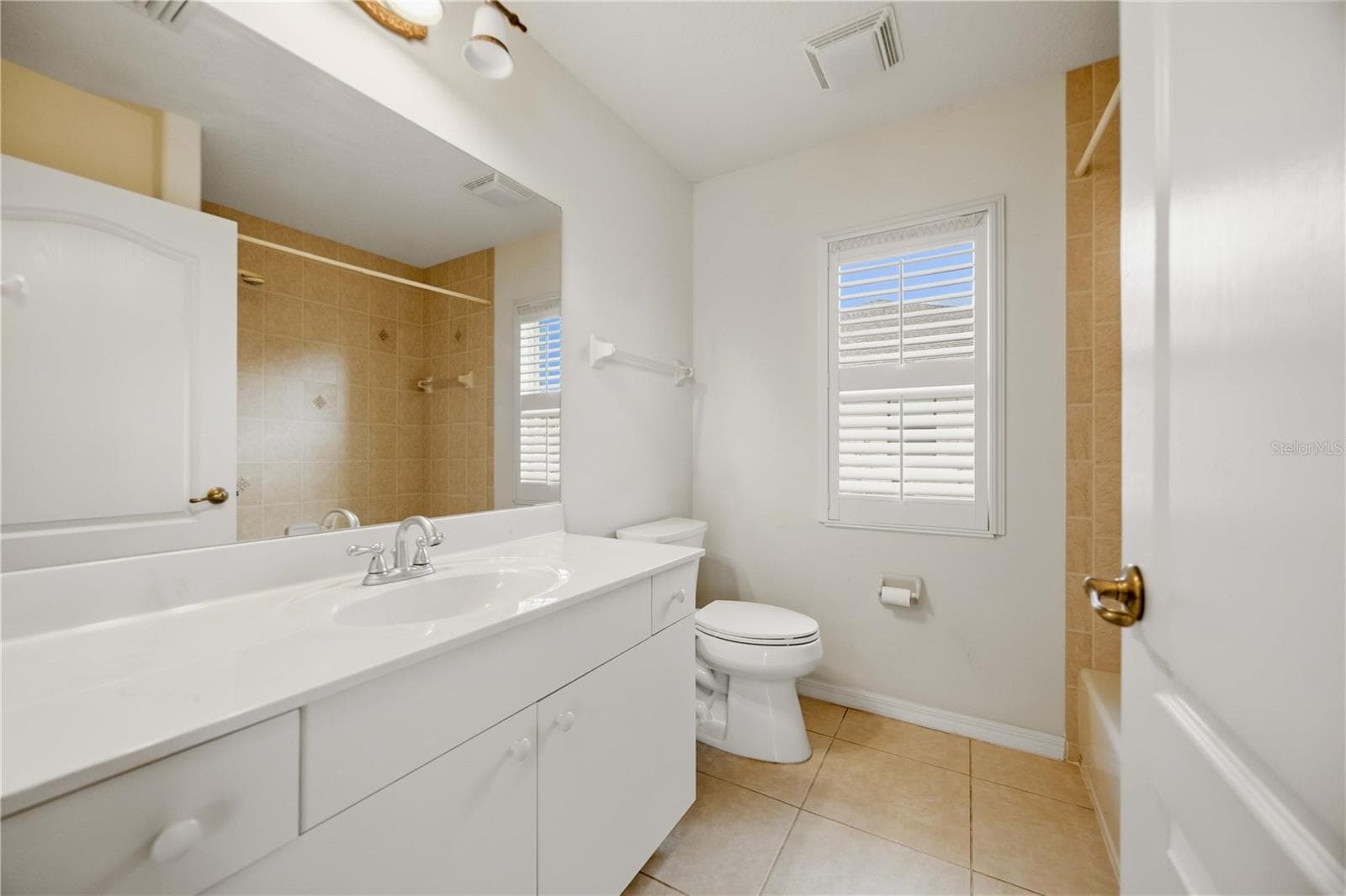 Single Family Residence at 244 FAIRWAY RD, ROTONDA WEST, photo 21 of 52