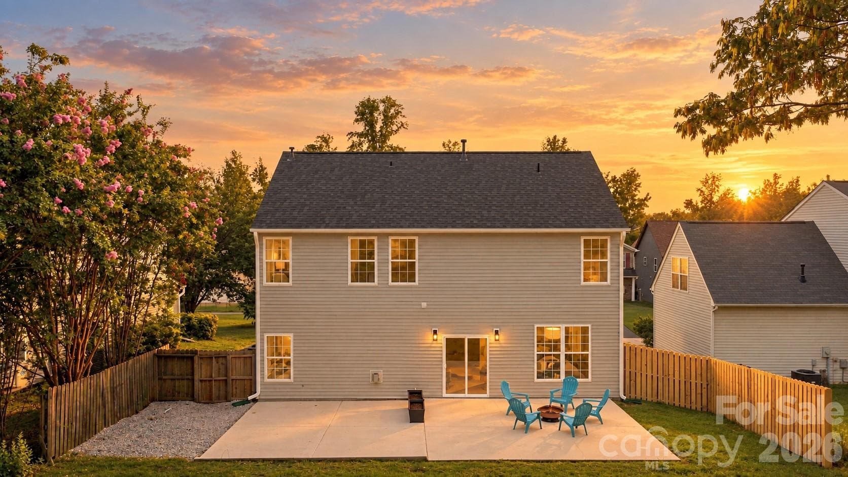 Single Family Residence at 232 Wrayhill Drive, Charlotte, photo 2 of 41