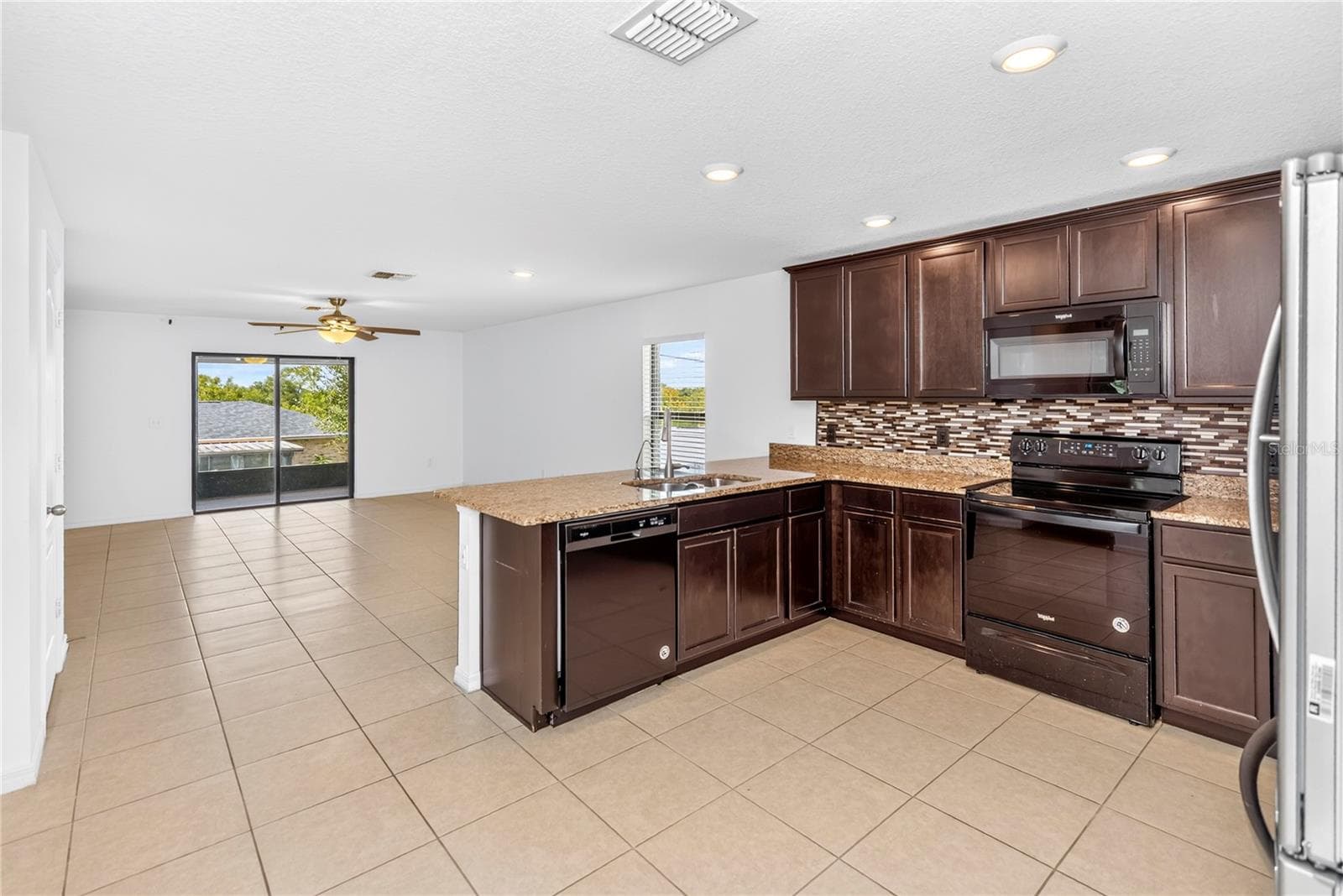 Single Family Residence at 1528 E FALMOUTH AVE, DELTONA, photo 6 of 35