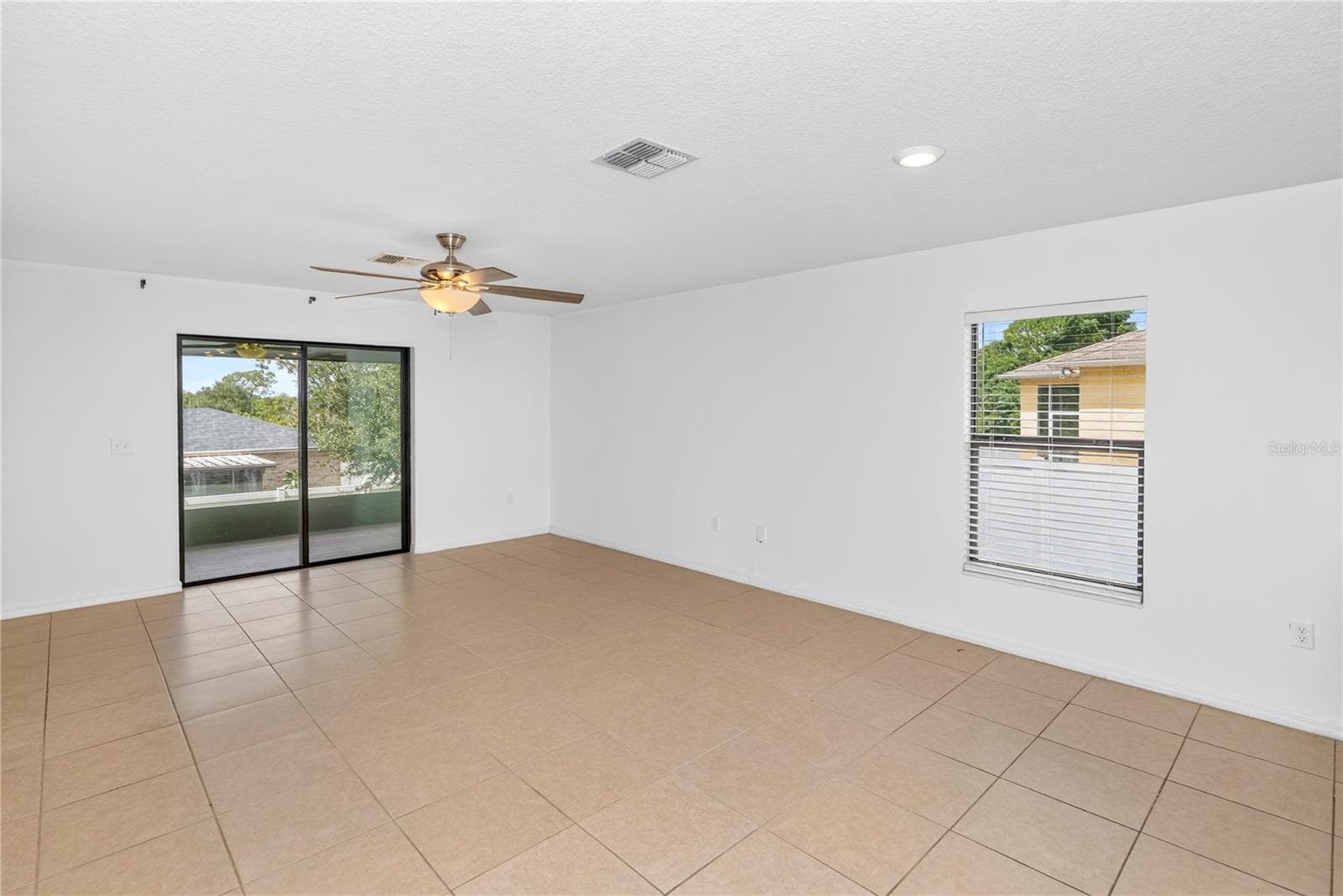 Single Family Residence at 1528 E FALMOUTH AVE, DELTONA, photo 10 of 35