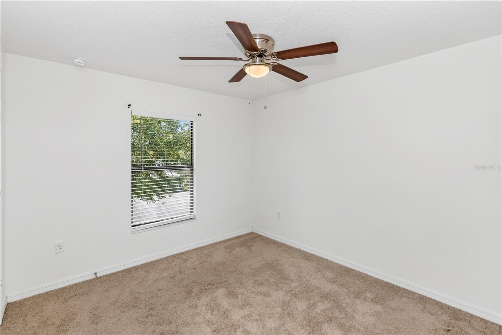 Single Family Residence at 1528 E FALMOUTH AVE, DELTONA, photo 17 of 35