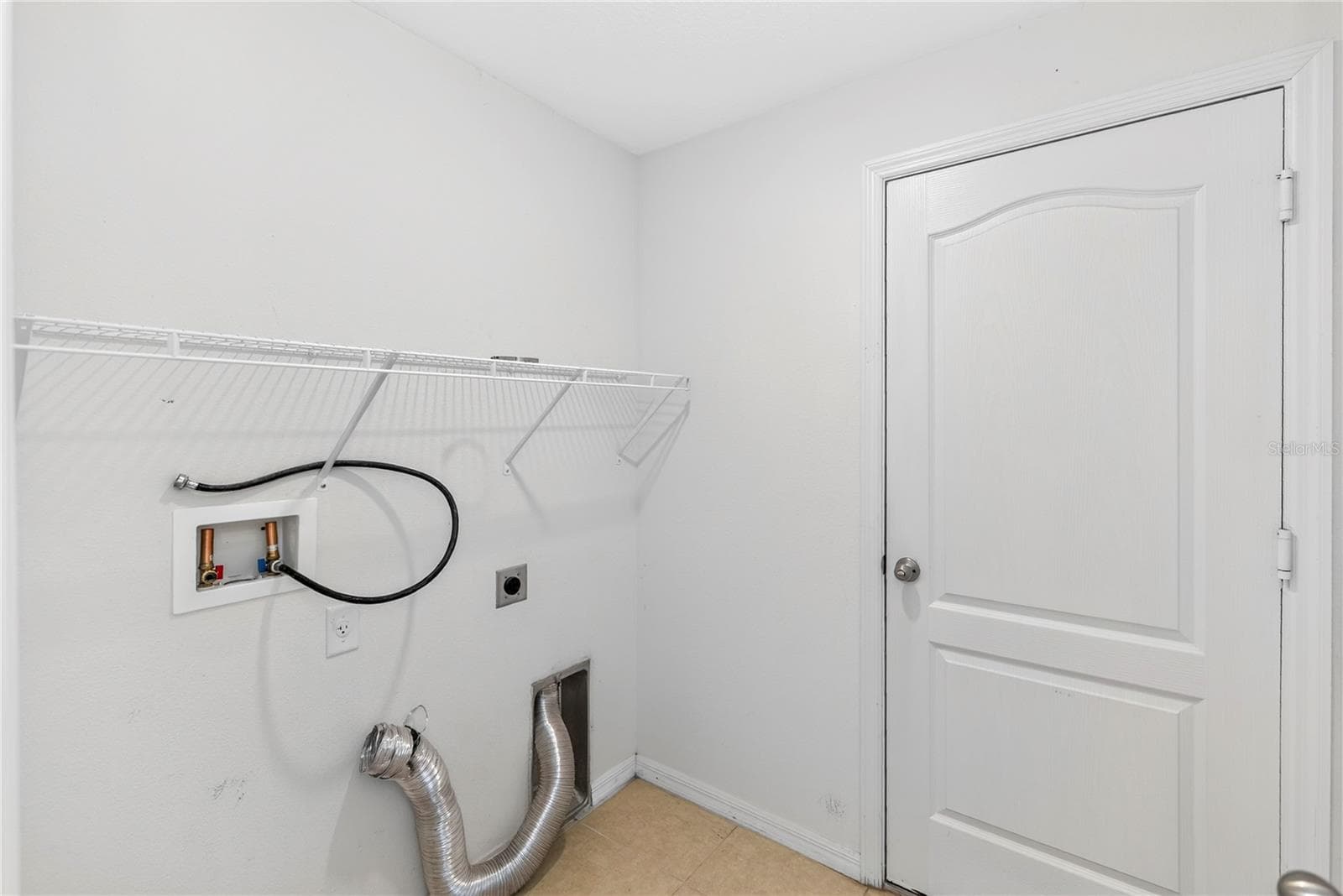Single Family Residence at 1528 E FALMOUTH AVE, DELTONA, photo 24 of 35