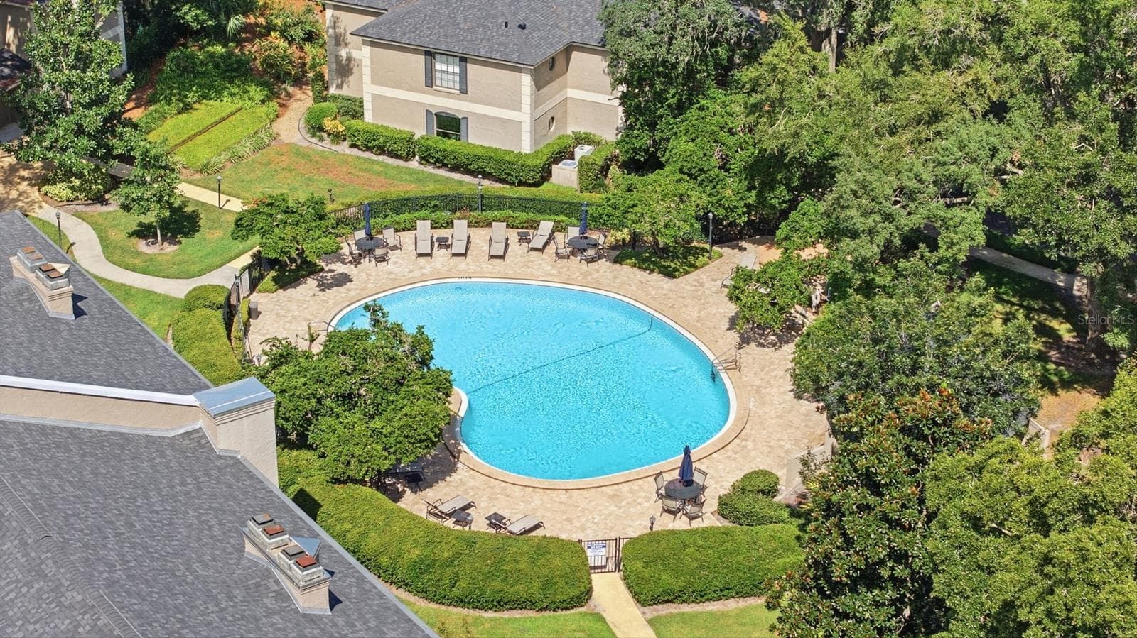 The community has 2 swimming pools. This is located very close to the subject property. - 1055 KENSINGTON PARK DR #613, ALTAMONTE SPRINGS