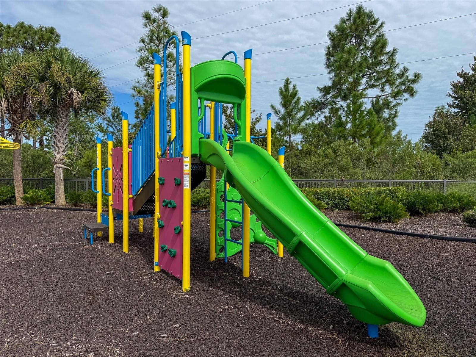 COMMUNITY PLAYGROUND - 14150 ALAFAYA OAK BND, ORLANDO