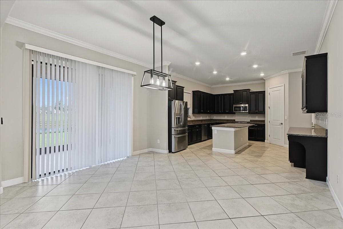 Single Family Residence at 8099 LAGO MIST WAY, WESLEY CHAPEL, photo 17 of 128