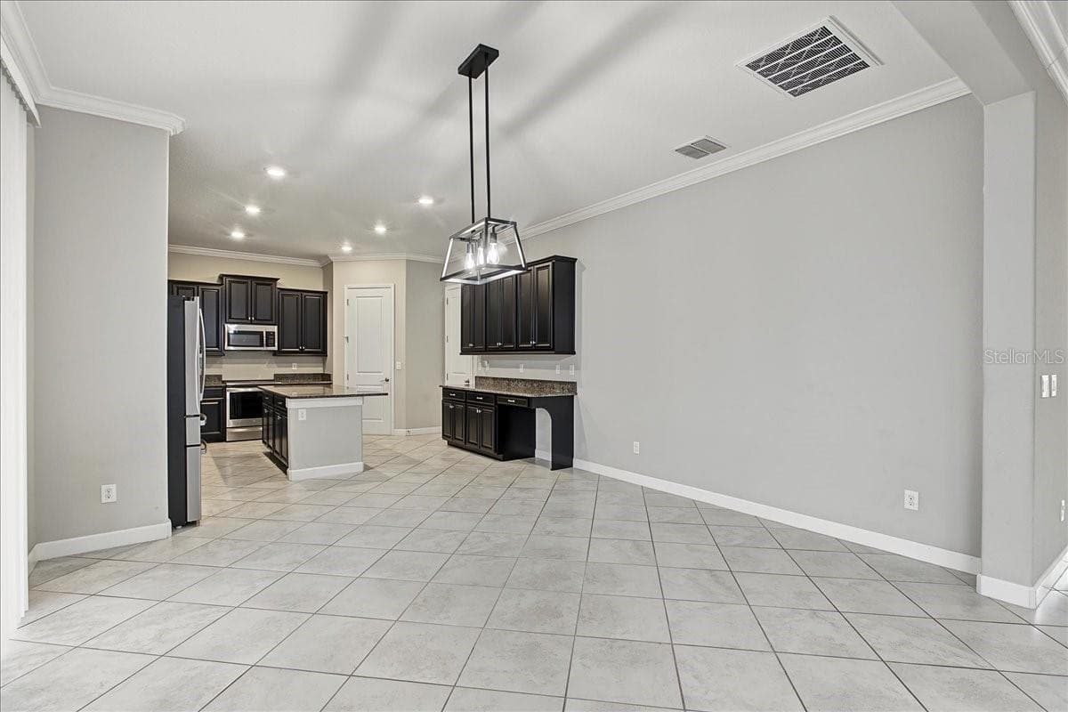 Single Family Residence at 8099 LAGO MIST WAY, WESLEY CHAPEL, photo 21 of 128