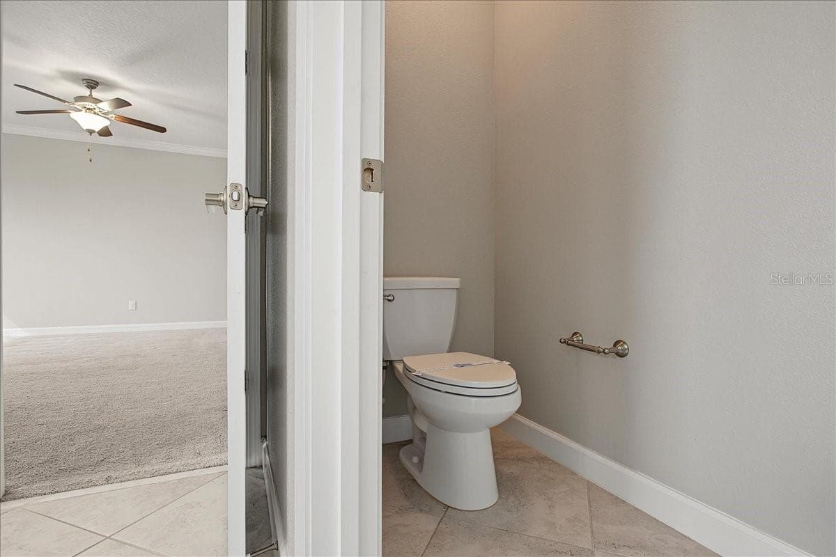 Single Family Residence at 8099 LAGO MIST WAY, WESLEY CHAPEL, photo 77 of 128