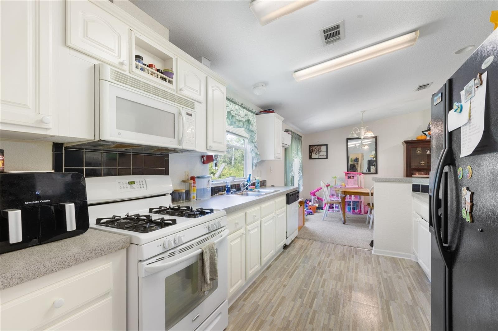 Single Family Residence at 303 NE 290TH AVE, OLD TOWN, photo 54 of 74