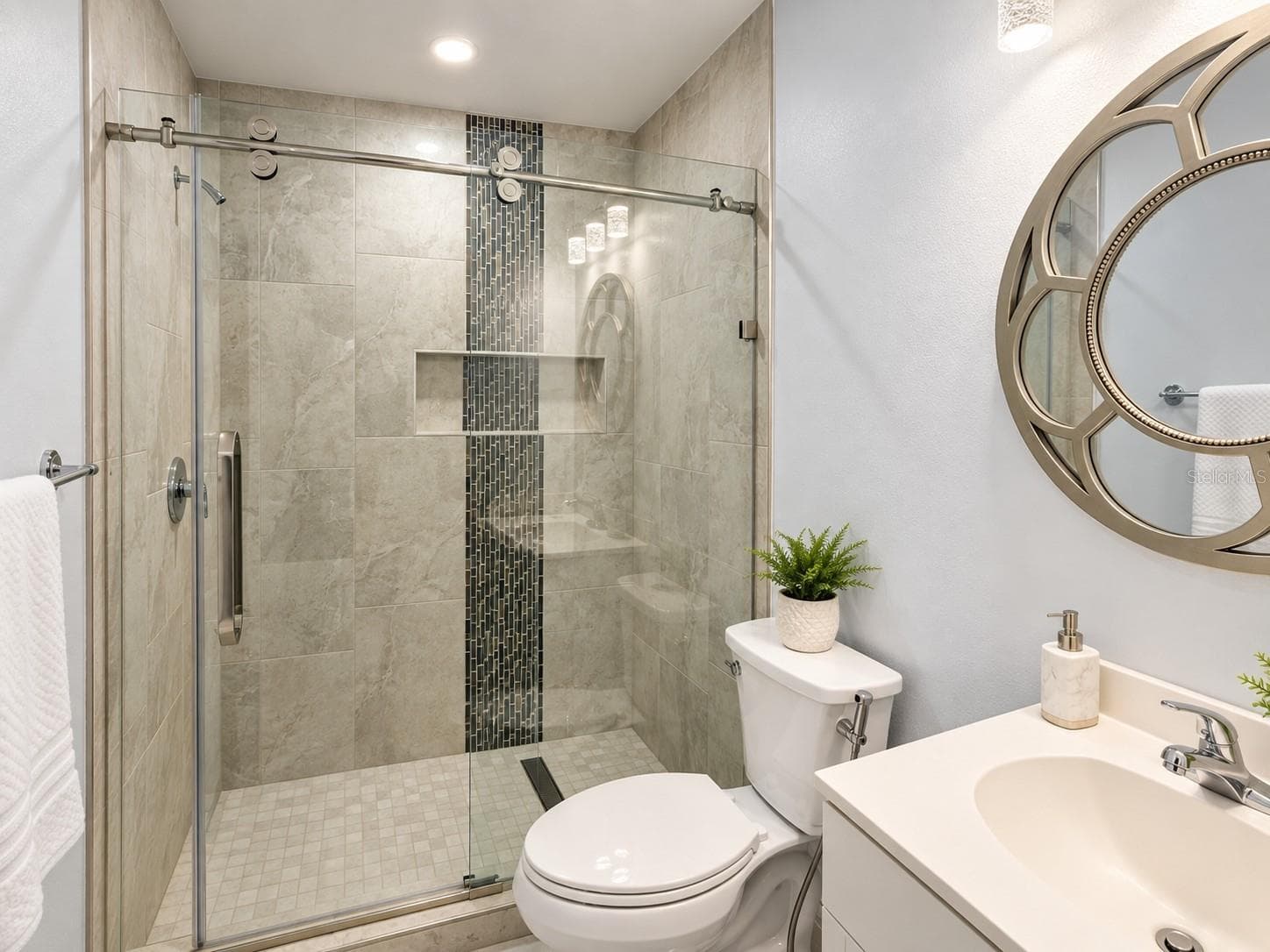 Single Family Residence at 3412 PINEBROOK CT, ORLANDO, photo 16 of 33