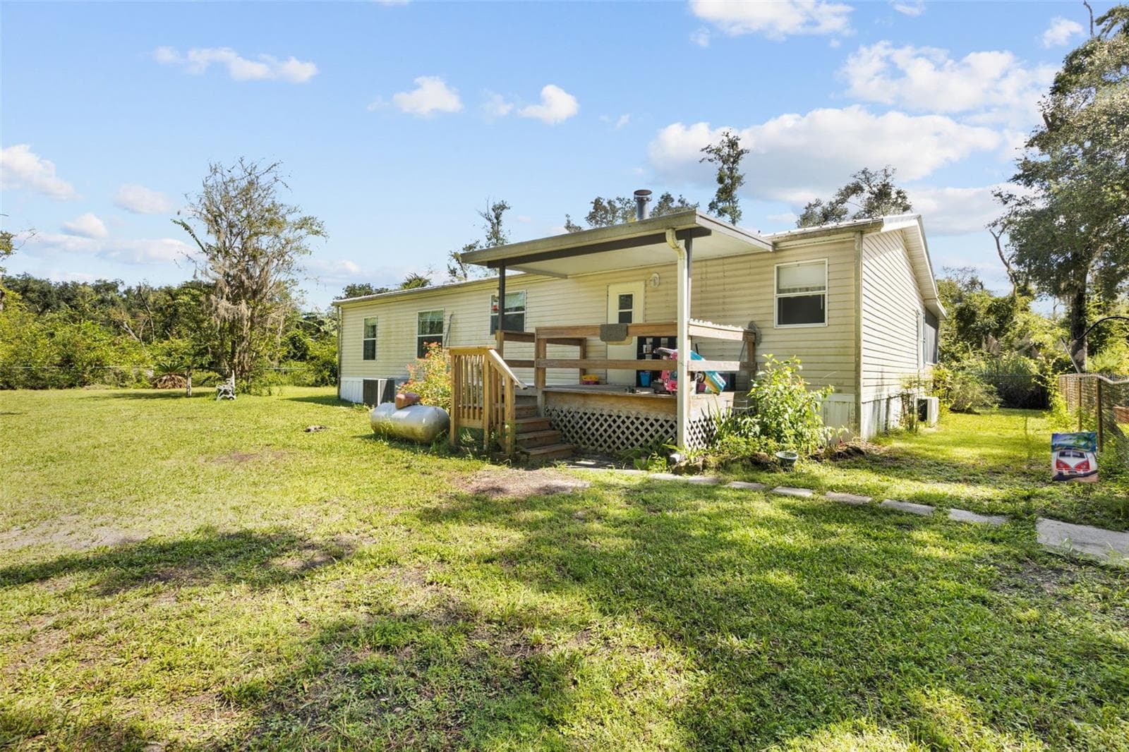 305 NE 290TH AVE