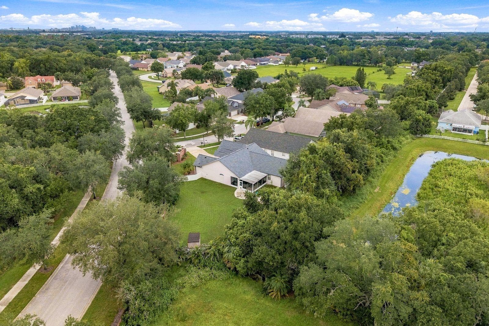 Single Family Residence at 6728 THACKSTON DR, RIVERVIEW, photo 43 of 54