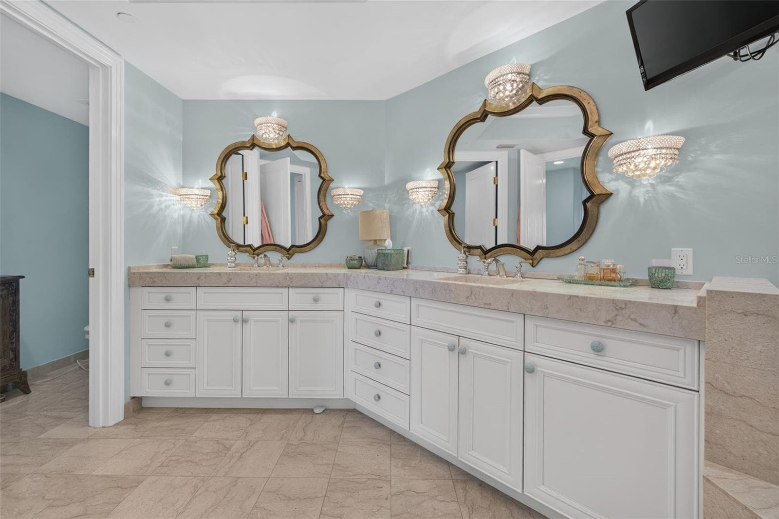 Condominium at 400 BEACH DR NE #1004, ST PETERSBURG, photo 38 of 79
