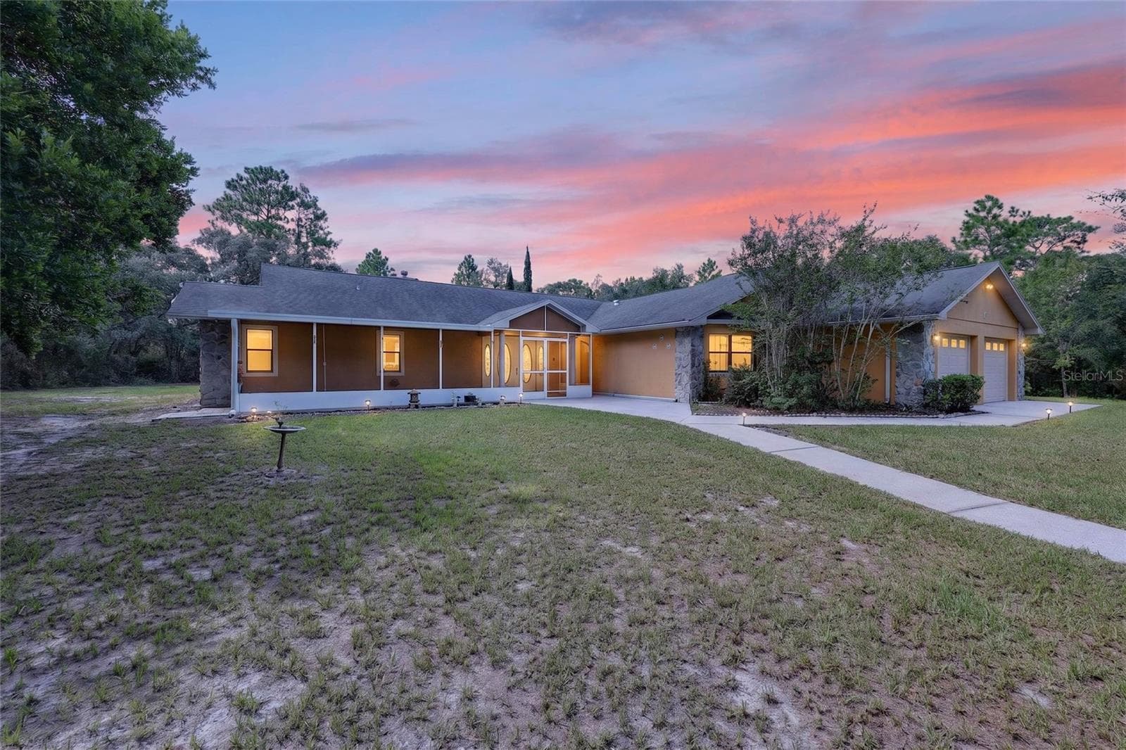Single Family Residence at 6520 W CANDIER CT, DUNNELLON, photo 2 of 74