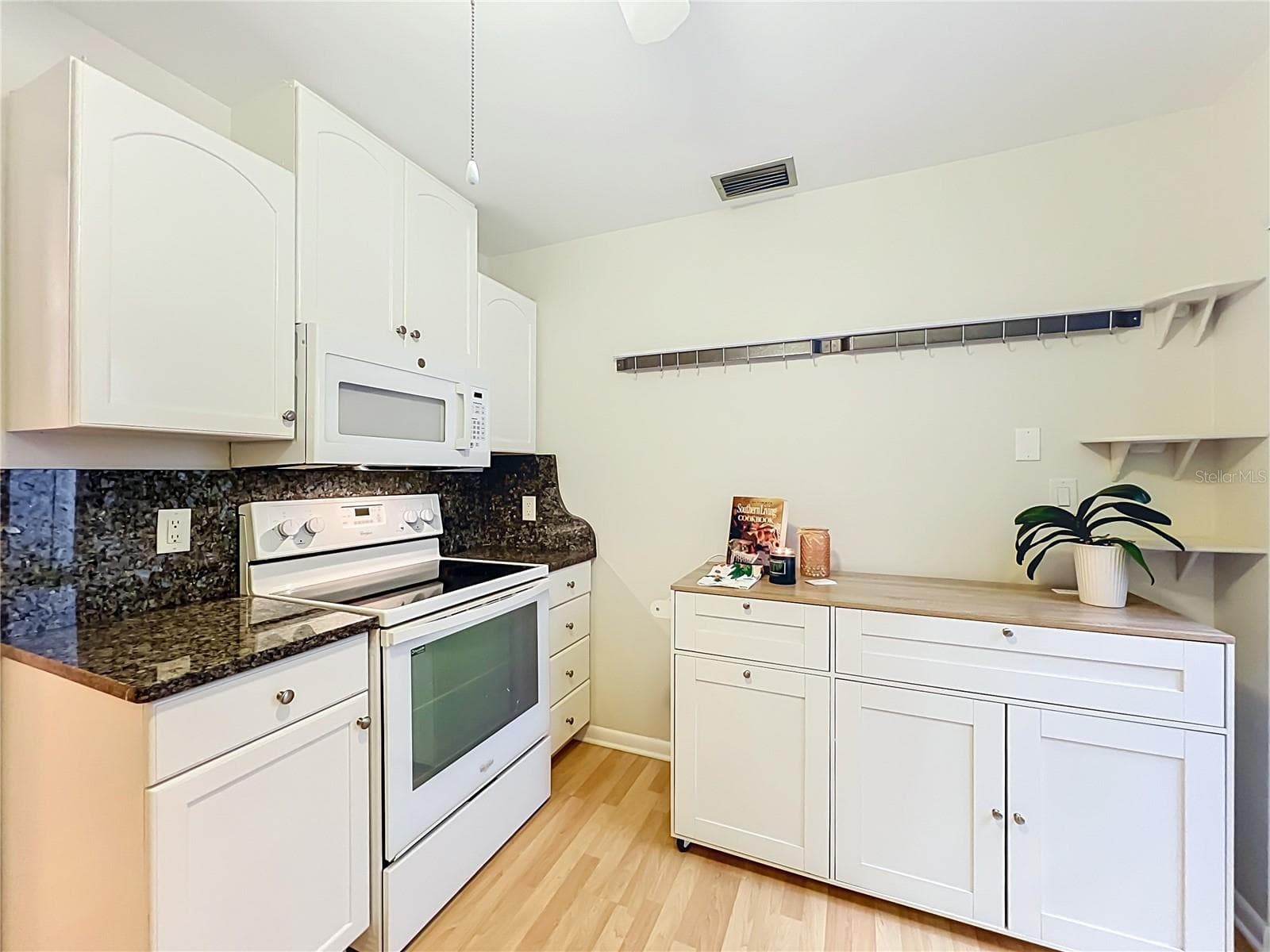 Condominium at 192 BALFOUR DR #2, WINTER PARK, photo 12 of 52