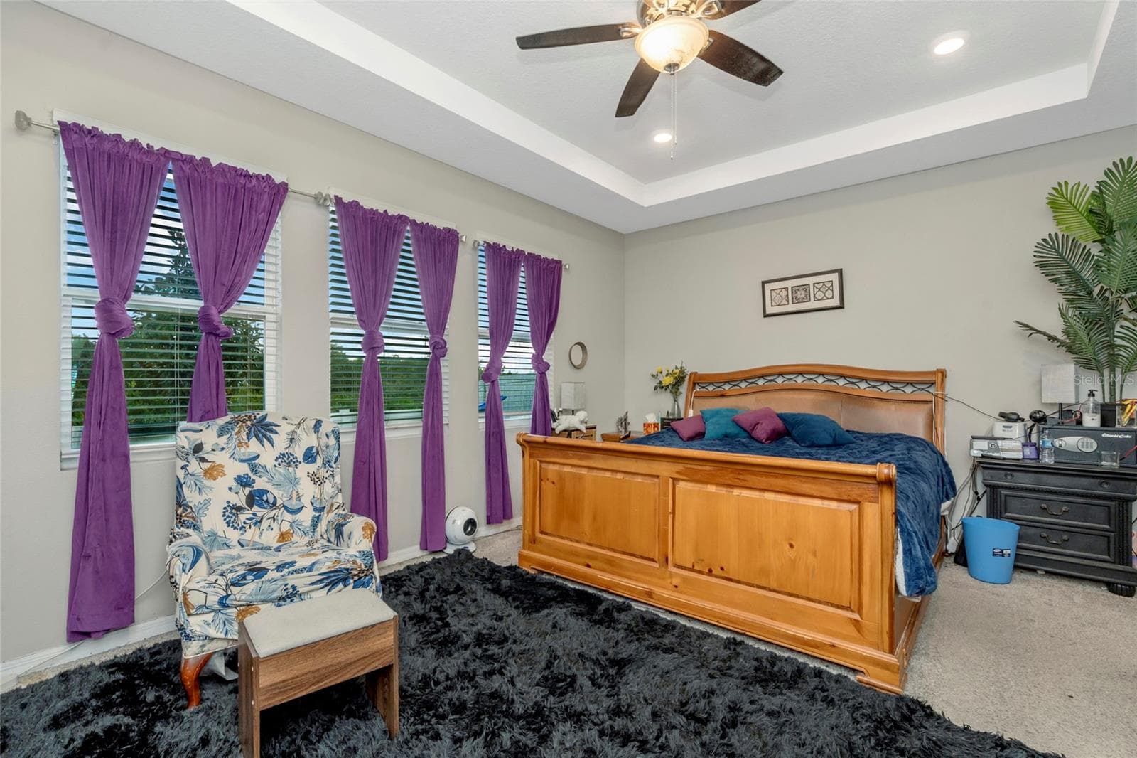 primary bedroom w/ tray ceiling - 11939 BRIGHTON KNOLL LOOP, RIVERVIEW