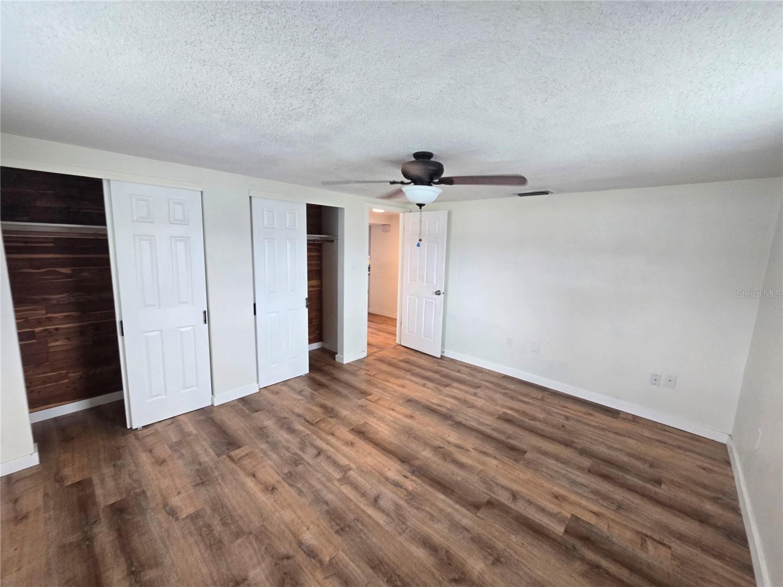 Single Family Residence at 2055 NORFOLK DR, HOLIDAY, photo 23 of 25