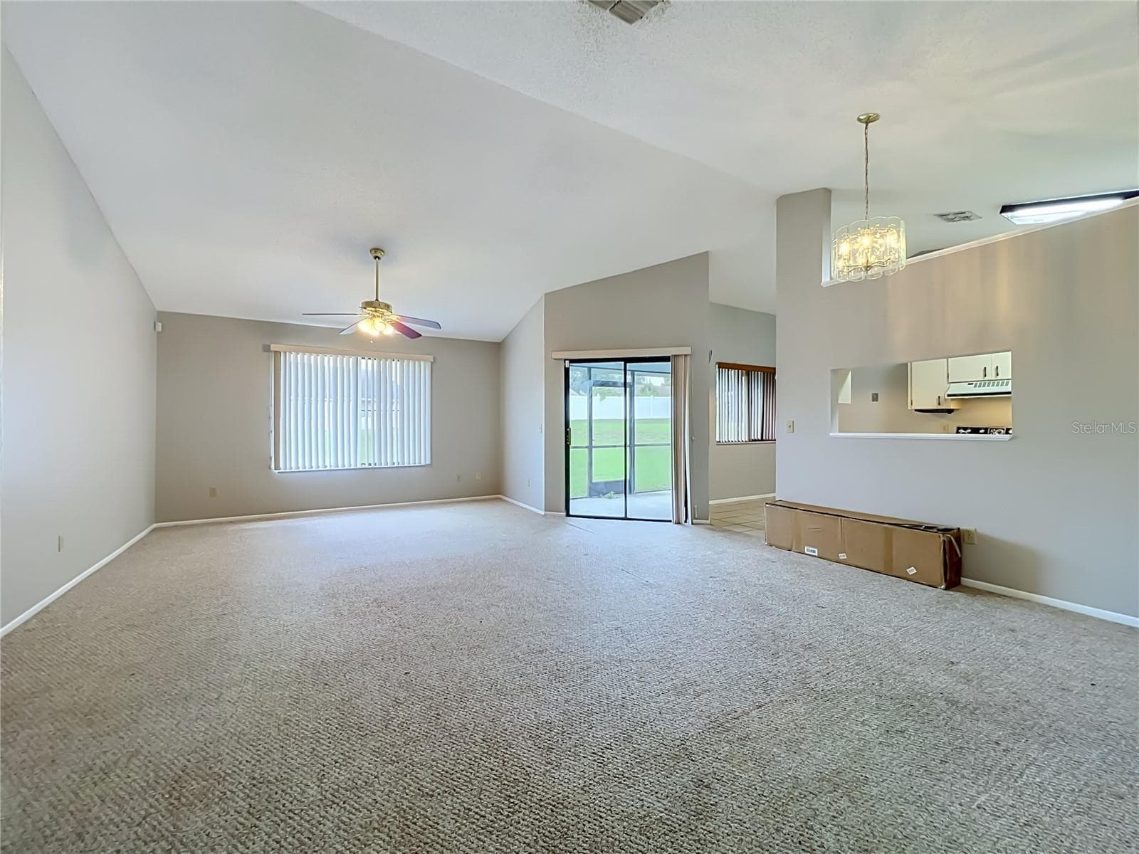 Single Family Residence at 2943 ROUNDABOUT LN, ORLANDO, photo 8 of 47