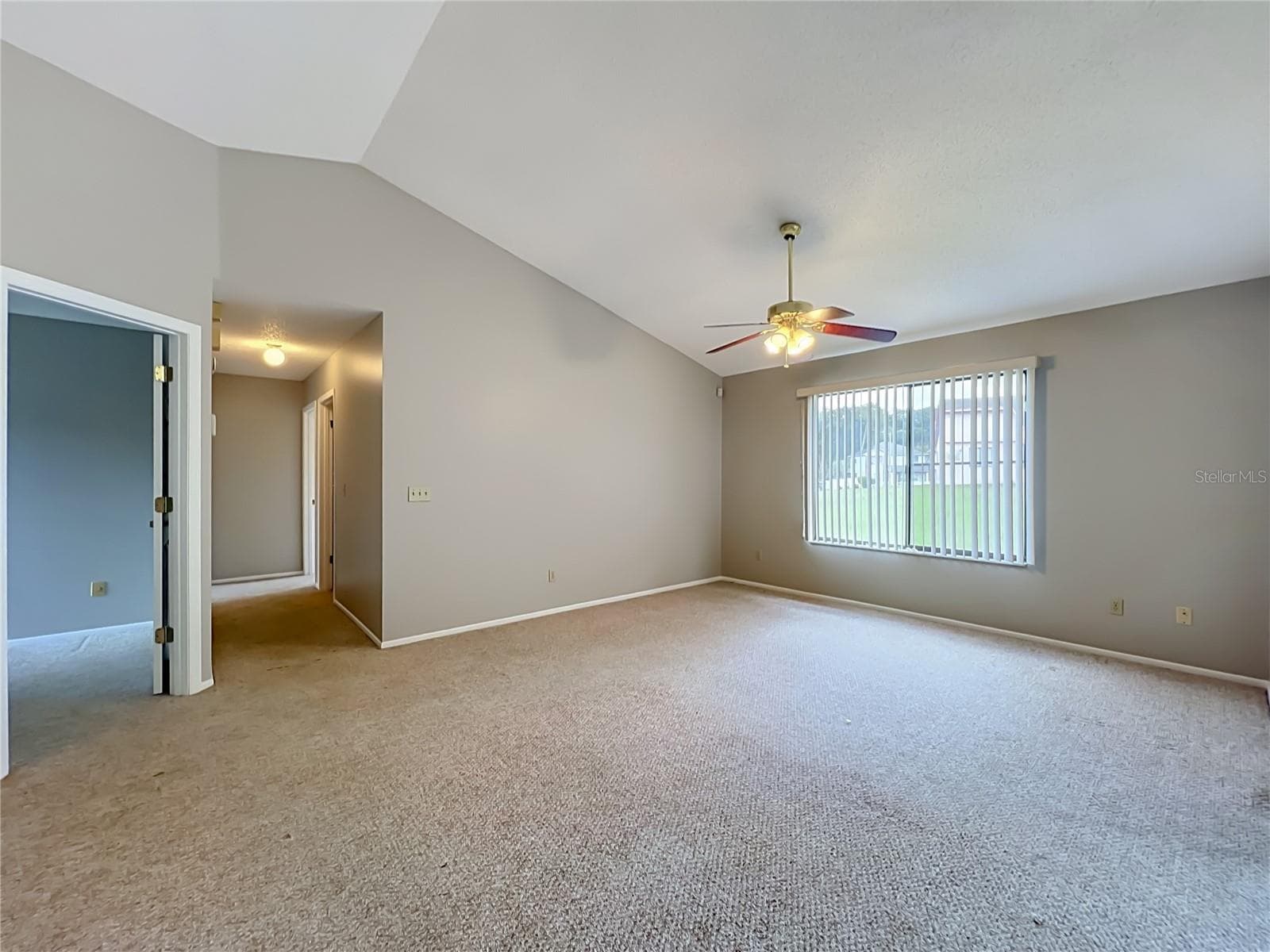 Single Family Residence at 2943 ROUNDABOUT LN, ORLANDO, photo 14 of 47